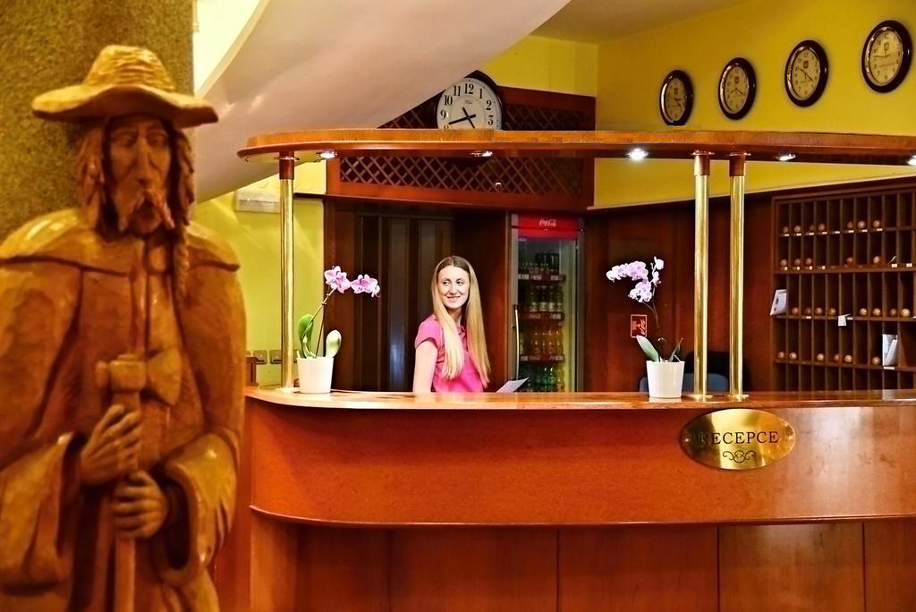 Hotel Prosper Celadna Luaran gambar