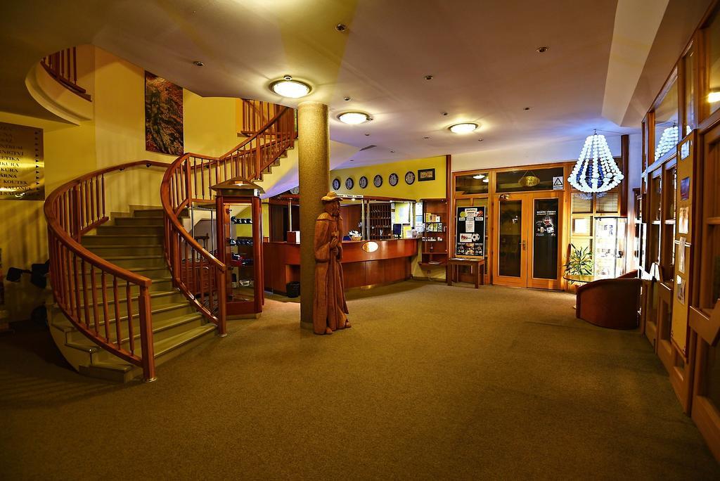 Hotel Prosper Celadna Luaran gambar