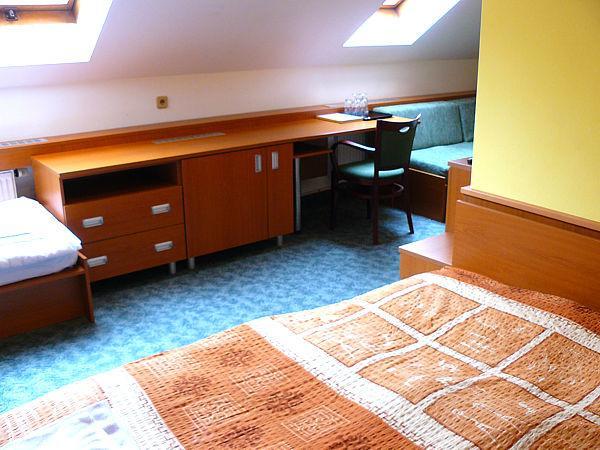 Hotel Prosper Celadna Luaran gambar