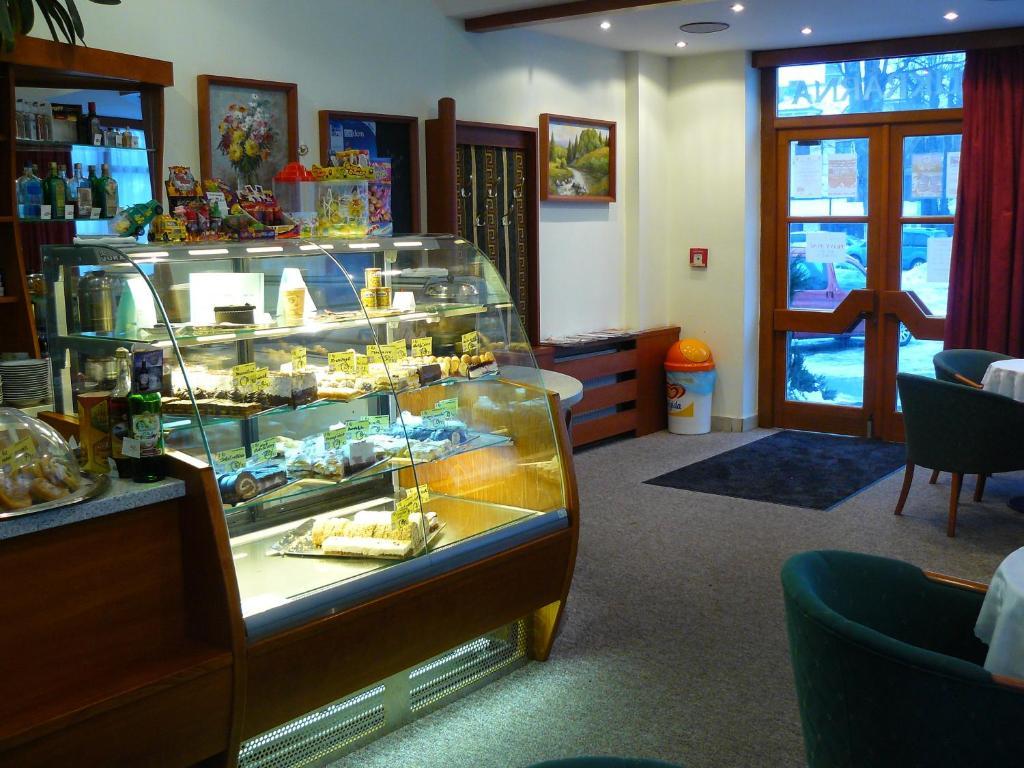 Hotel Prosper Celadna Luaran gambar