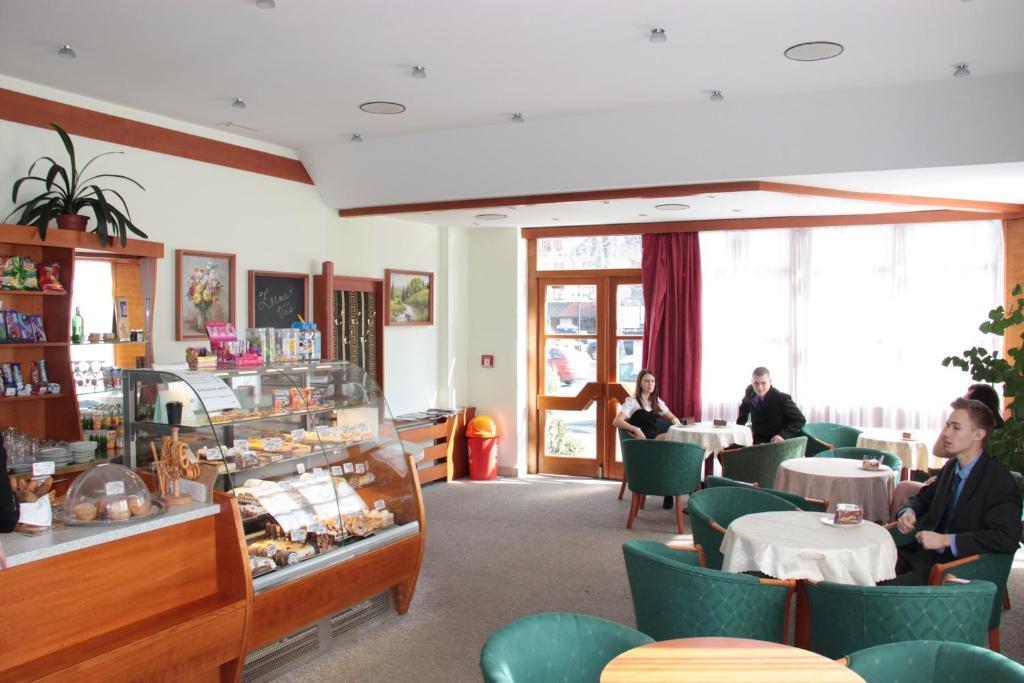 Hotel Prosper Celadna Luaran gambar